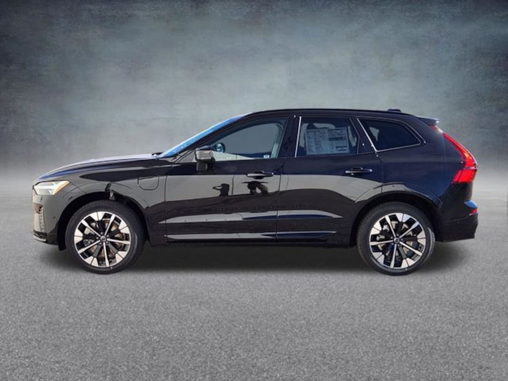 New 2026 Volvo XC60 plug-in hybrid T8 Ultra SUV