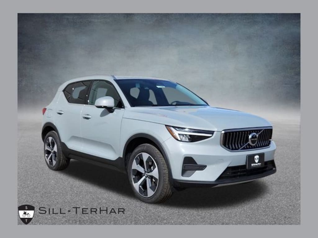 New 2025 Volvo XC40 B5 Core Bright Theme SUV
