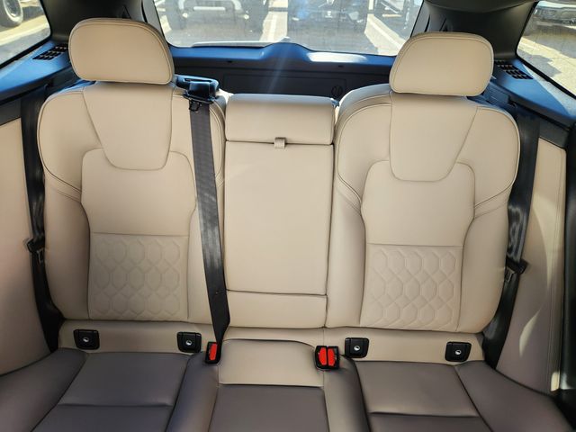 2026 Volvo XC60 Plus - Photo 14