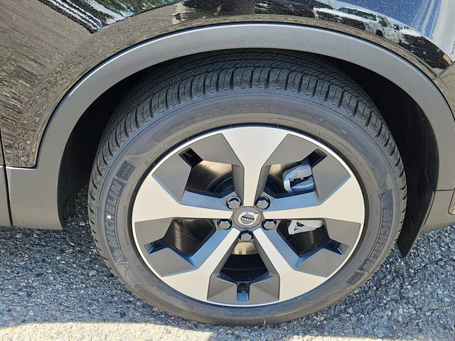 2025 Volvo XC40 Core - Photo 18