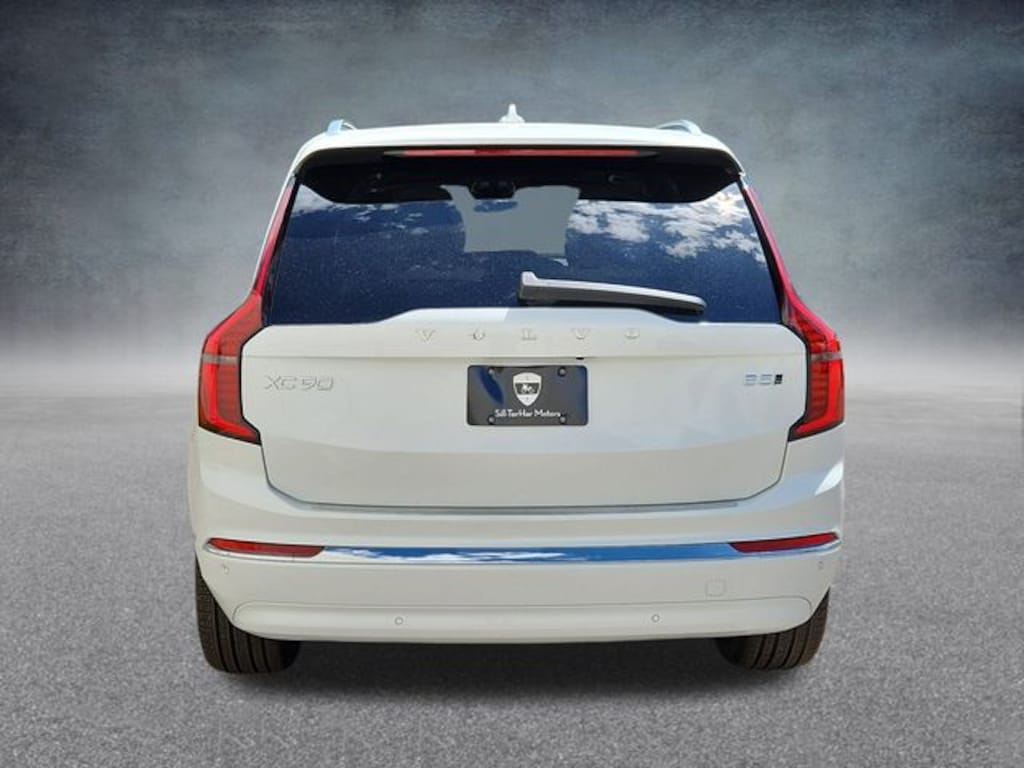 New 2025 Volvo XC90 B5 (2025.5) Plus 7-Seater SUV