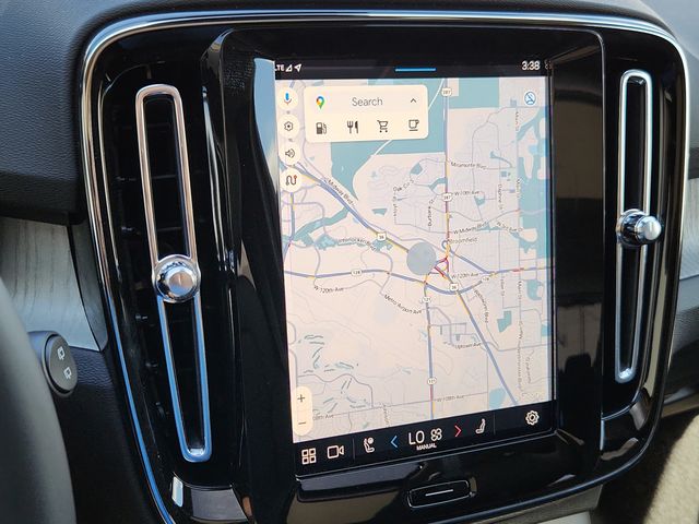 2025 Volvo XC40 Core - Photo 20