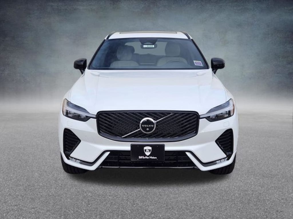 New 2026 Volvo XC60 B5 Plus SUV