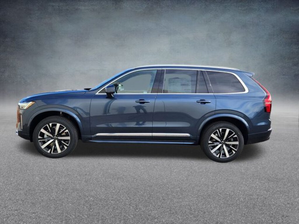 New 2026 Volvo XC90 B5 Core SUV