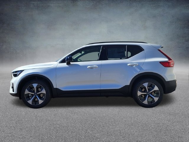 New 2026 Volvo XC40 B5 Plus SUV