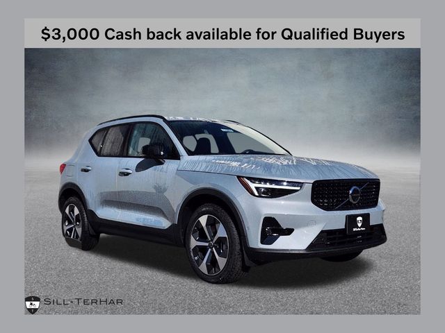 2026 Volvo XC40 Plus's photo