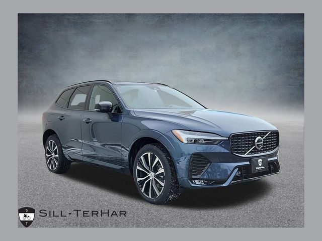 2025 Volvo XC60 Plus's photo