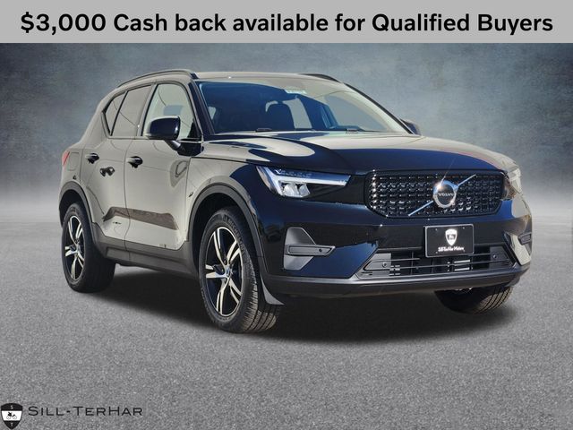 2026 Volvo XC40 SUV 