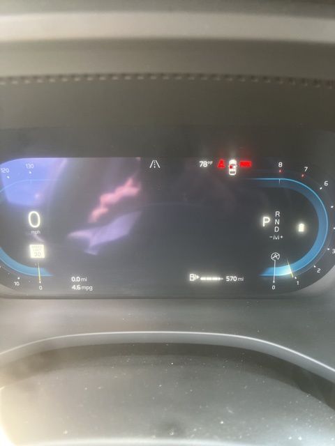 2025 Volvo XC60 B5 Plus photo 3