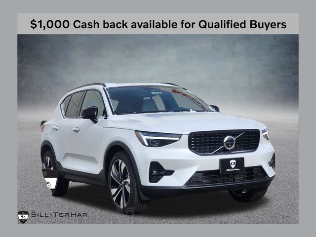 2026 Volvo XC40 B5 Plus Dark AWD's photo