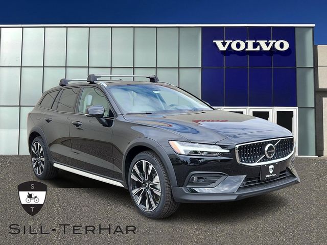 2026 Volvo V60 Cross Country Wagon 