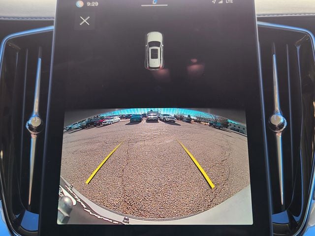 2025 Volvo XC90 Core - Photo 22
