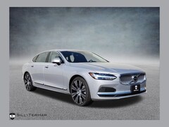 2024 Volvo S90 plug-in hybrid T8 Ultimate AWD Sedan