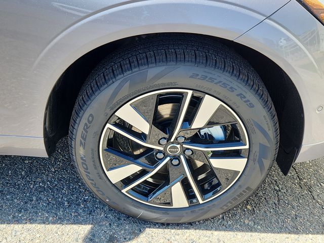 2026 Volvo XC60 Plus - Photo 18
