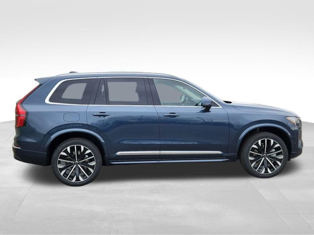 Used 2025 Volvo XC90 B5 (2025.5) Plus 7-Seater SUV