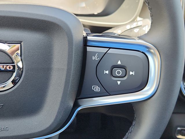 2025 Volvo XC40 Ultra - Photo 18