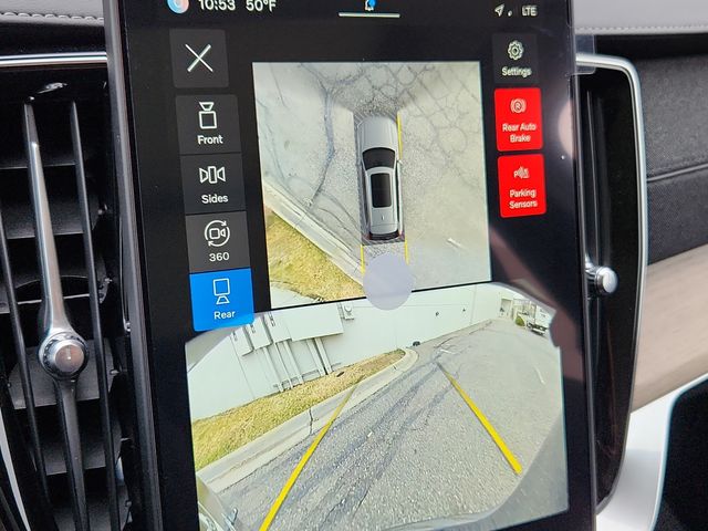 2025 Volvo XC90 Plus - Photo 21