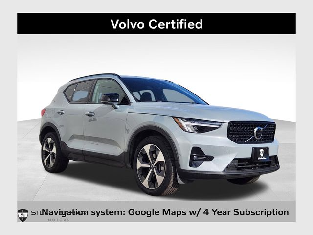 2025 Volvo XC40 Plus's photo