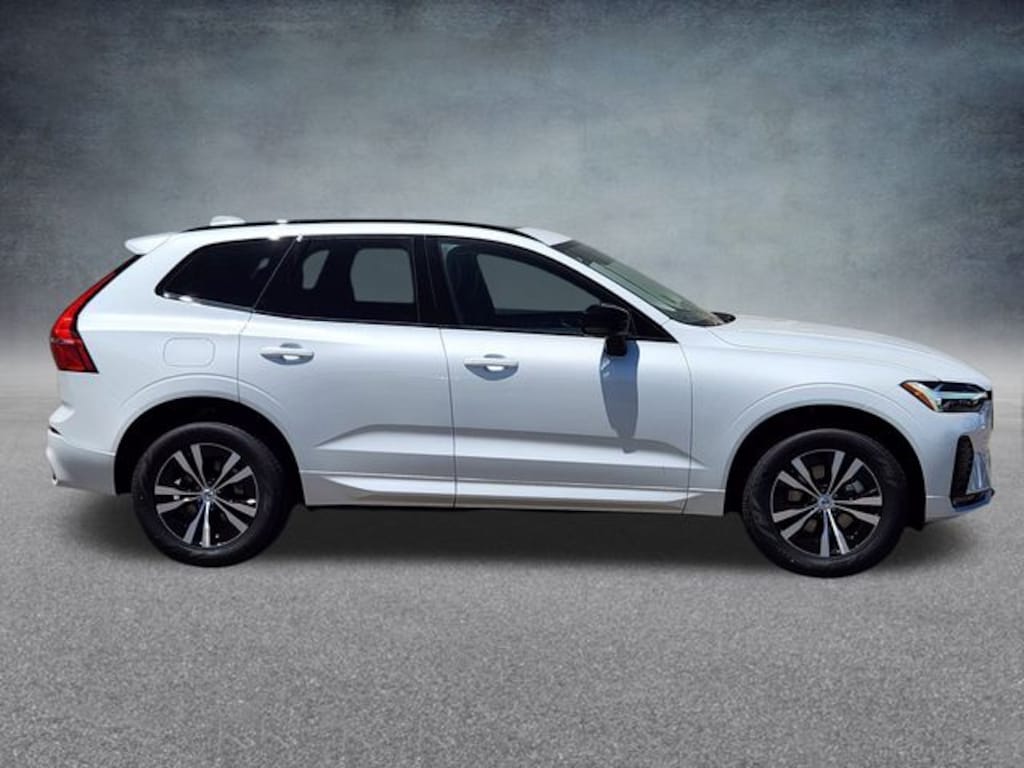 New 2025 Volvo XC60 B5 Core SUV