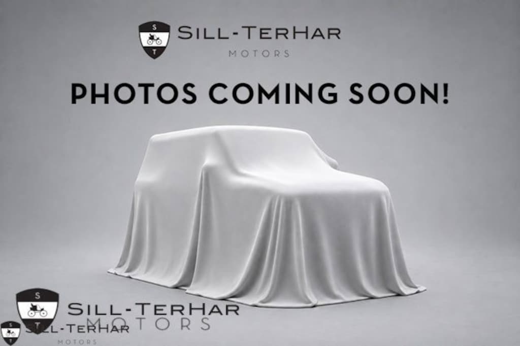 Used 2025 Volvo XC40 B5 Ultra Dark Theme SUV