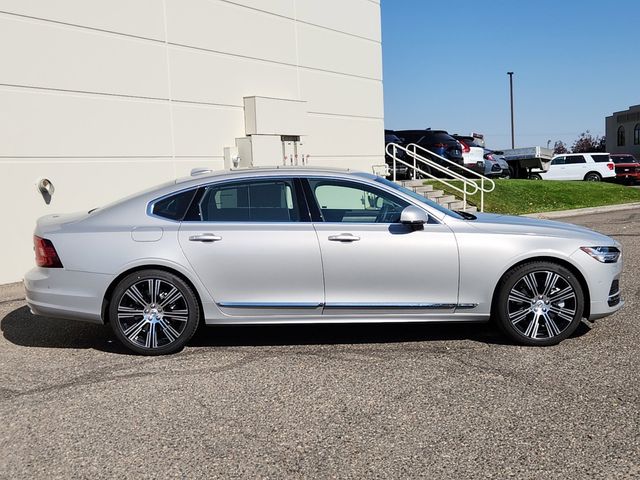 2024 Volvo S90 T8 Ultimate photo 2