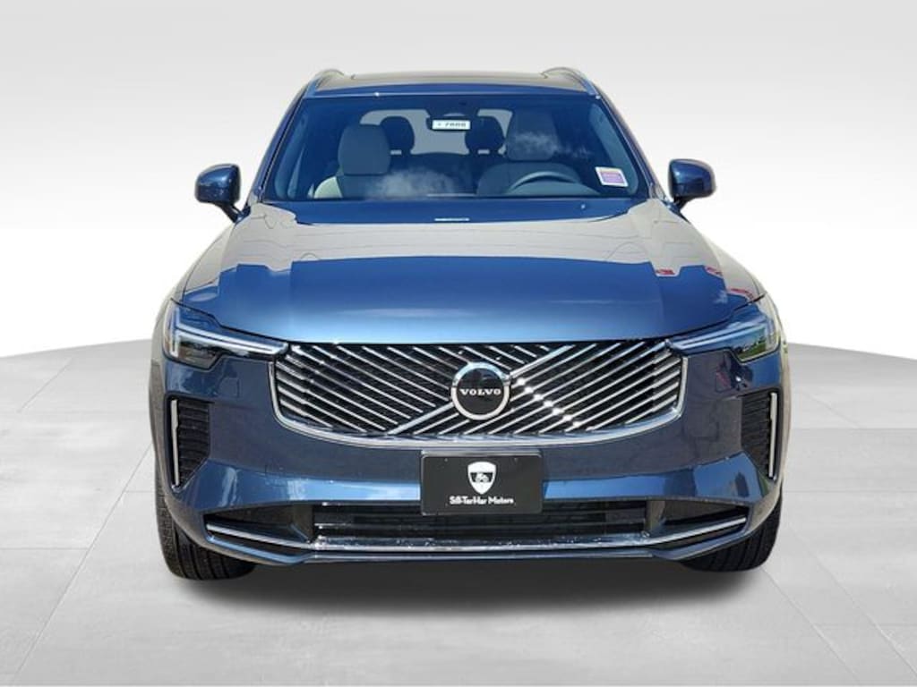 Certified 2026 Volvo XC90 B6 Core SUV