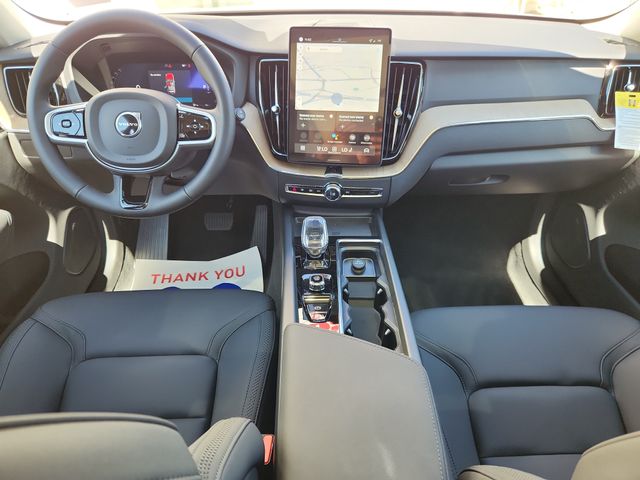 2026 Volvo XC60 Plus - Photo 11