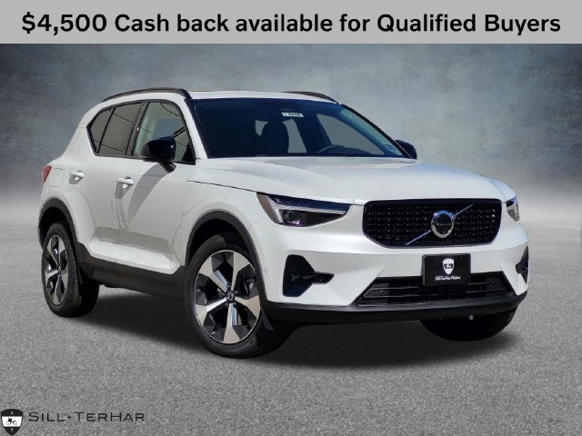 2026 Volvo XC40 SUV 