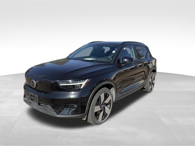 Used 2024 Volvo XC40 Ultimate with VIN YV4ER3XM3R2233407 for sale in Broomfield, CO