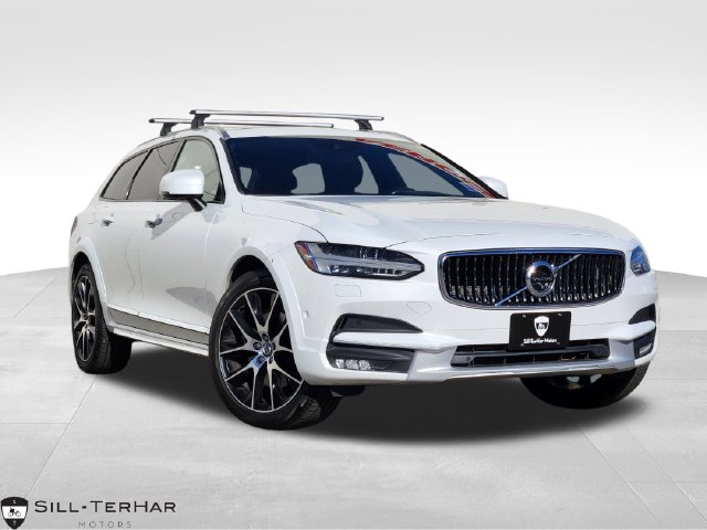 2018 Volvo V90 Cross Country