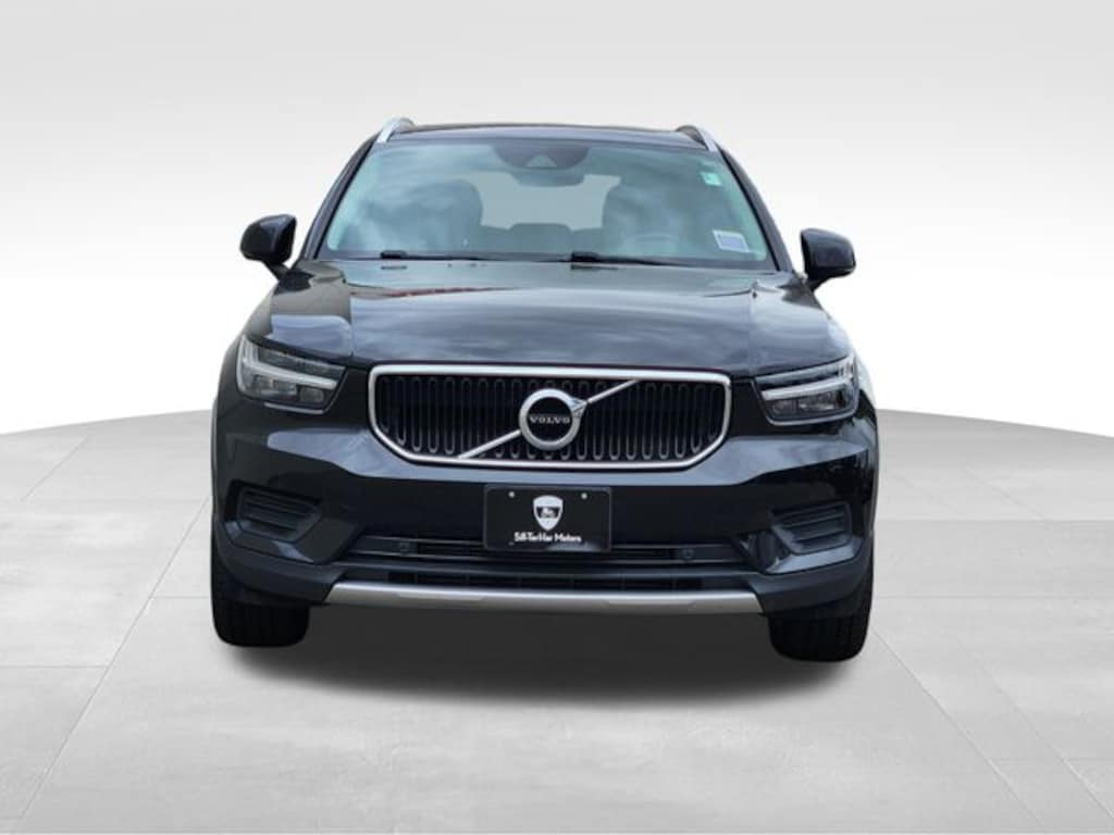 Used 2020 Volvo XC40 T5 Momentum SUV