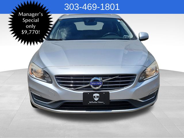 2016 Volvo V60 T5 Drive-E Premier photo 2