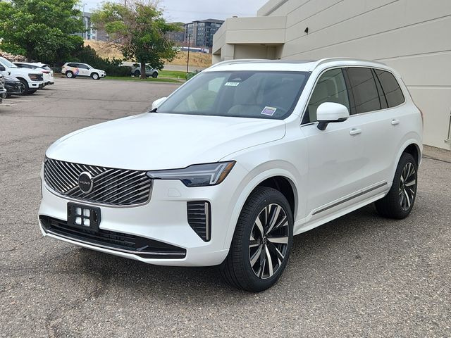 2026 Volvo XC90 Core photo 3