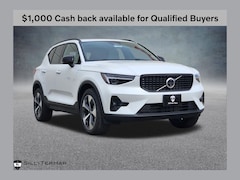 2026 Volvo XC40 B5 Plus SUV