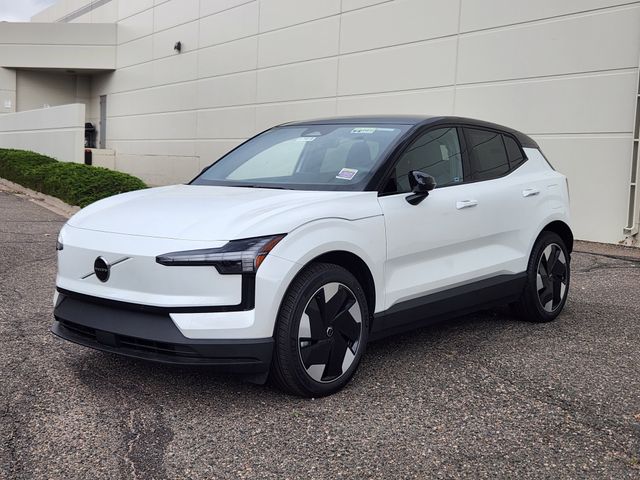 2025 Volvo EX30 Plus photo 3