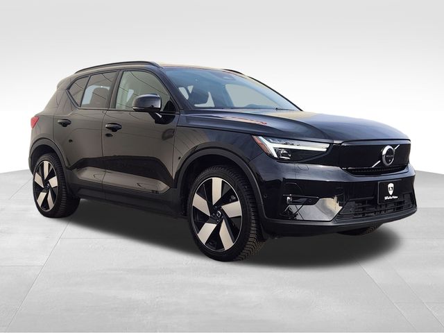 2023 Volvo XC40 Recharge Ultimate photo 2