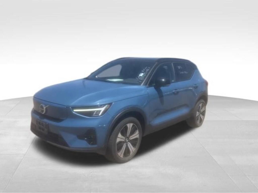 Used 2023 Volvo XC40 Recharge Pure Electric Plus SUV
