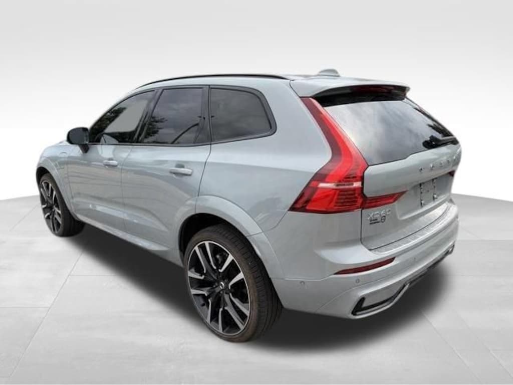 Used 2024 Volvo XC60 plug-in hybrid T8 Ultimate Dark SUV