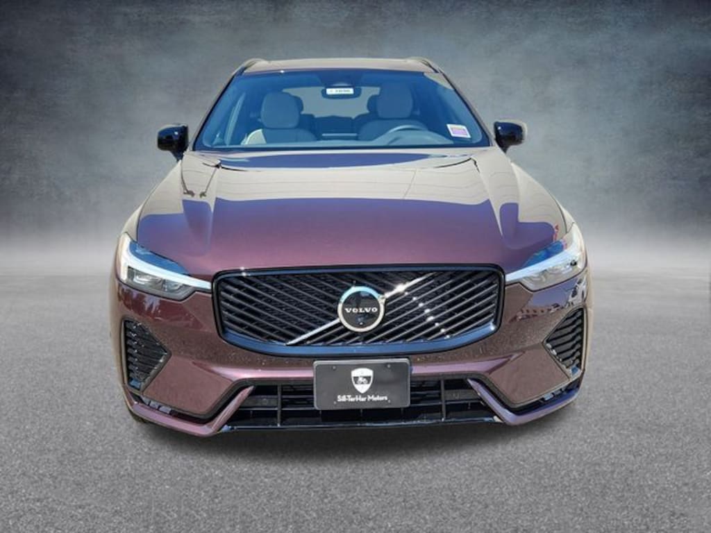 New 2026 Volvo XC60 B5 Plus SUV