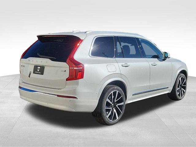 2025 Volvo XC90 Plus photo 2