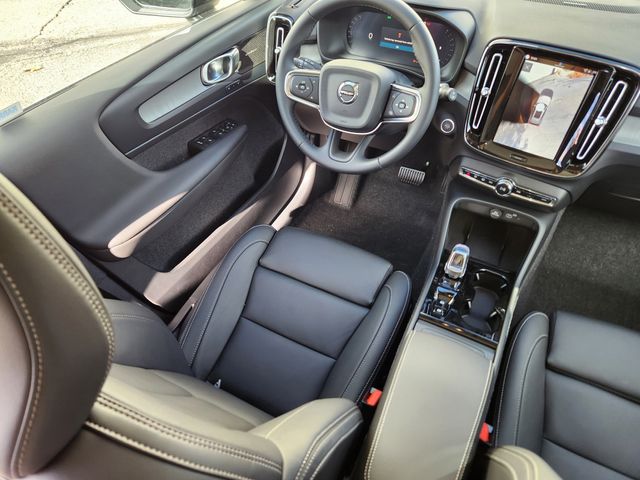 2026 Volvo XC40 Ultra - Photo 10