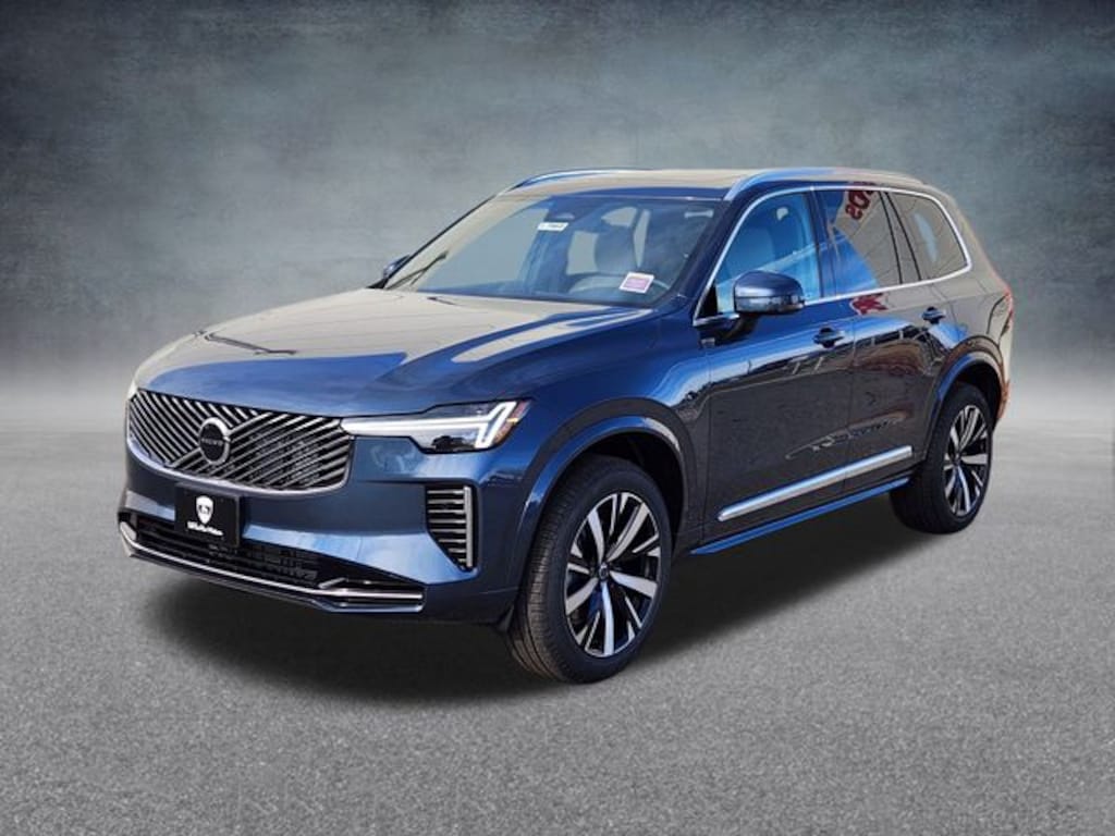 New 2026 Volvo XC90 B5 Core SUV