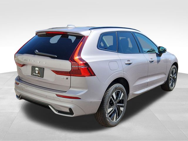 2026 Volvo XC60 Plus - Photo 7