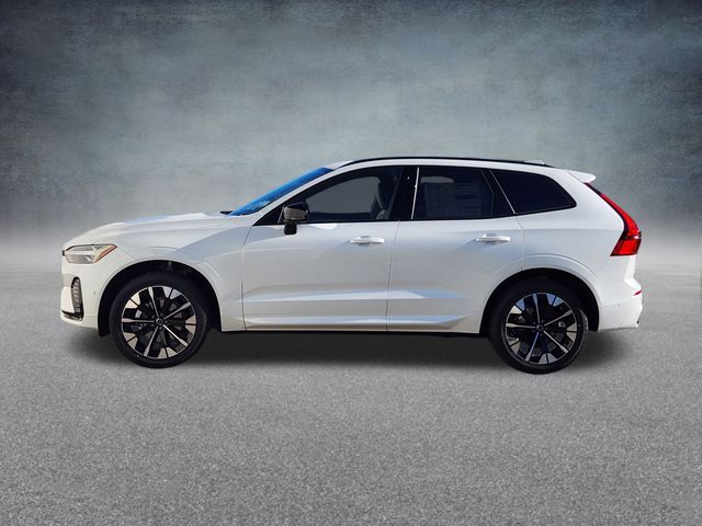 2026 Volvo XC60 B5 Plus photo 4