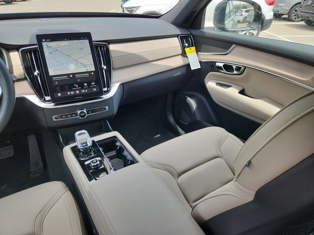 2026 Volvo XC90 Plus - Photo 12