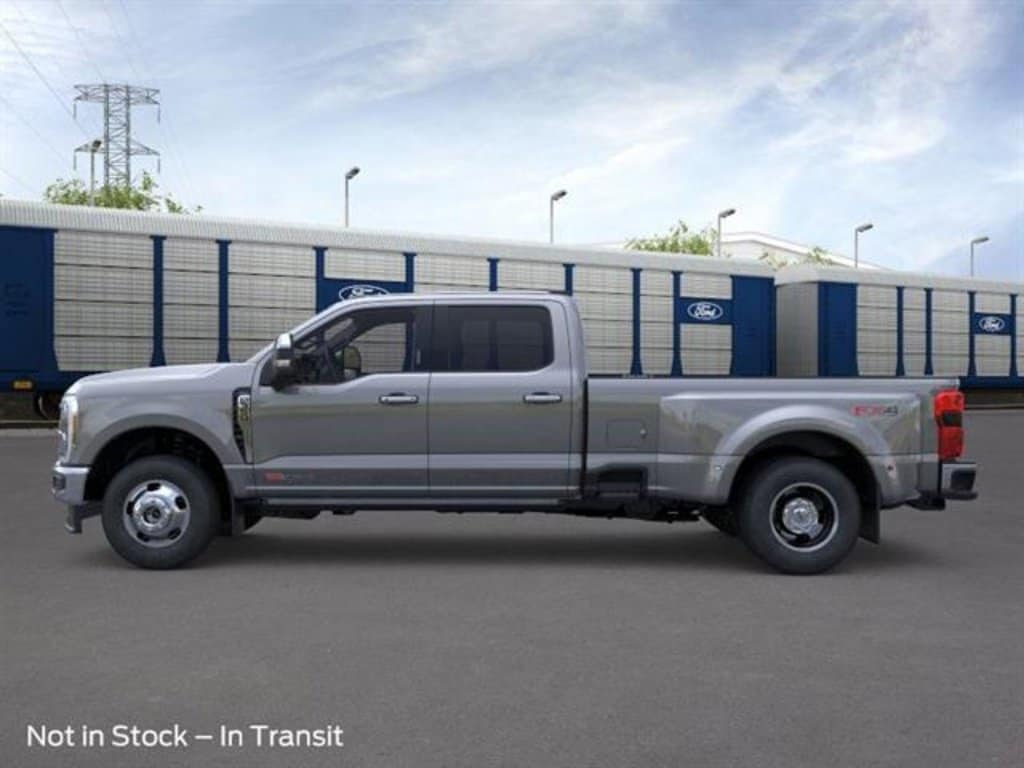 New 2025 Ford Super Duty F-350 DRW Lariat LARIAT 4WD Crew Cab 8 Box