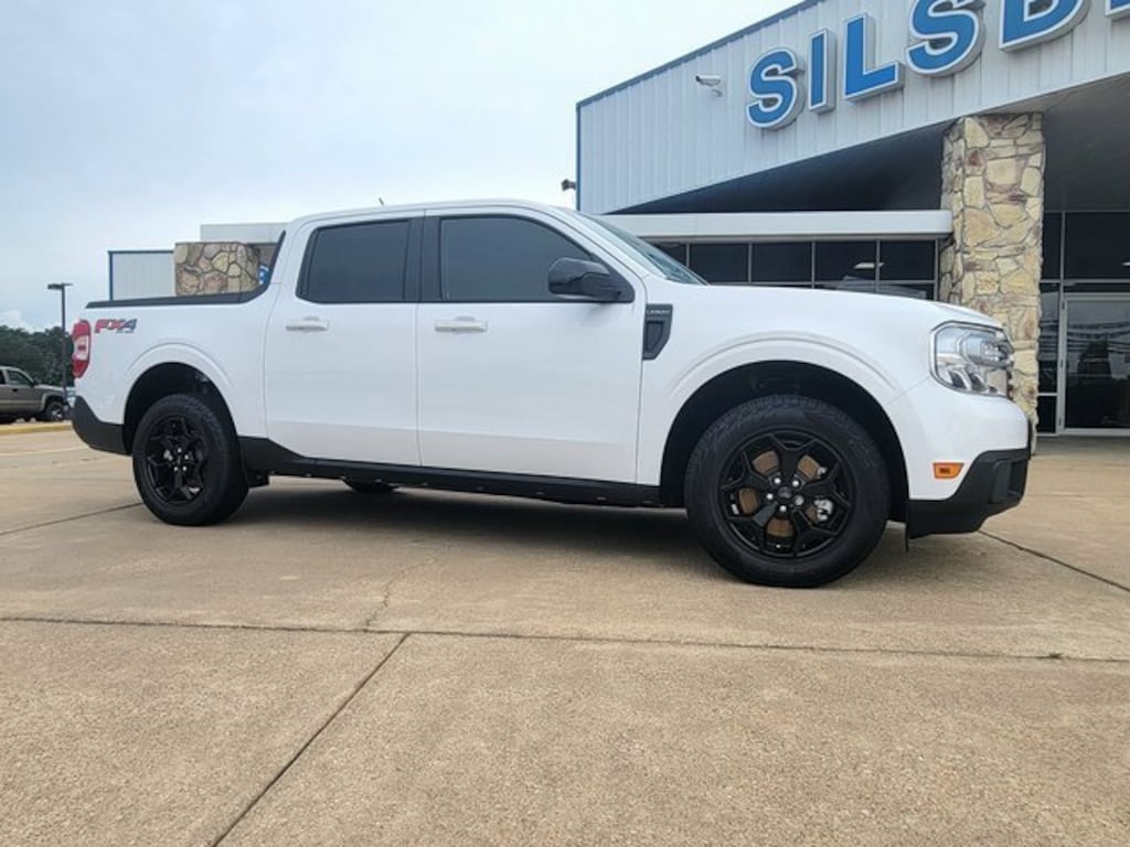 New 2024 Ford Maverick For Sale at Silsbee Ford VIN 3FTTW8S90RRB05219