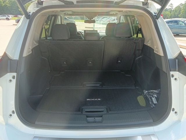 2026 Nissan Rogue Platinum - Photo 18