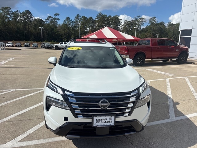 2026 Nissan Rogue Platinum photo 3