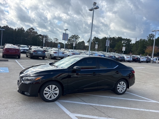 2025 Nissan Sentra S photo 2